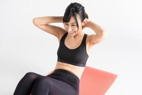 普段使い用のブラとは違う!スポーツブラを選ぶポイントは?