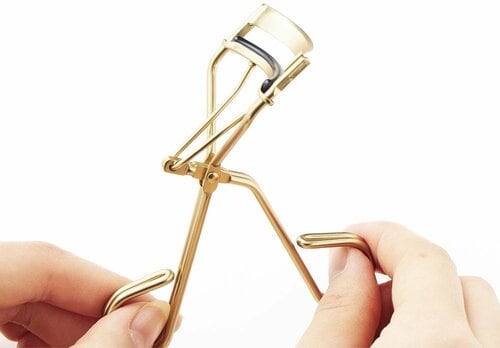 ほかにはないデザインだけど使用感はイマイチ ビューラーおすすめ イメージ