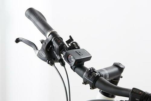 光がムラなく広がり昼夜ともに明るいBontrager「Bontrager Ion 450 R Front Bike Light」 イメージ13