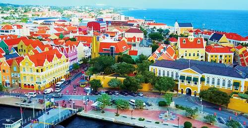 【ディスプレイ】鮮やかな発色で黒の表現力も圧倒的！ 小型ノートPCおすすめ イメージ3