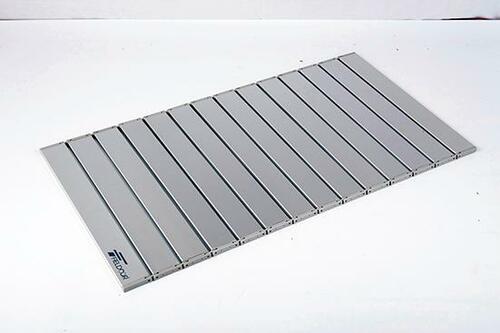 “天板を載せるだけ”でテーブル化キャリーにも食卓にもなります！ イメージ