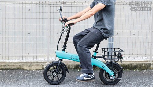 形状の差による安定感や取り扱いの手軽さ 特定小型原付おすすめ イメージ2