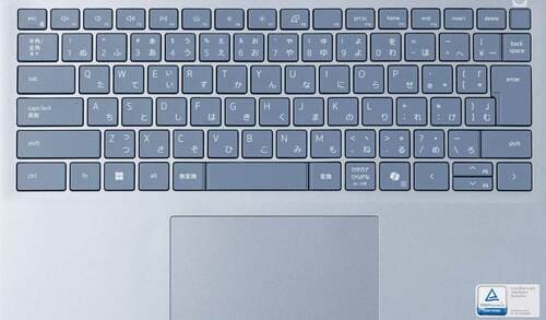 【使い勝手】キーの打鍵感は柔らかくタッチパッドは広め 小型ノートPCおすすめ イメージ