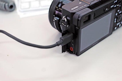 機能が揃ってコンパクト使いやすいのはソニーα6500!