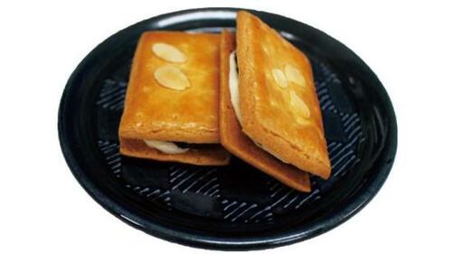 やみつきになる美味しさ御茶ノ水小川軒 レイズンウィッチ