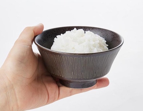 3COINS「反型茶碗（黒）」 スリーコインズおすすめ イメージ2