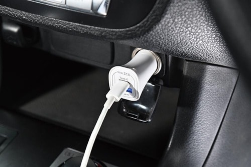 車用増設ソケットおすすめ ダイソー カーチャージャー(USB A、TypeーC、2ポート、3.1A) イメージ2