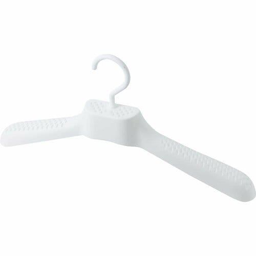 ニトリの便利グッズおすすめ ニトリ 乾きやすい消臭剤入りハンガー 3本セット イメージ