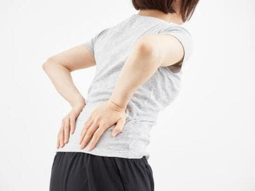 腰痛はコルセットで矯正すれば痛みが和らぐ