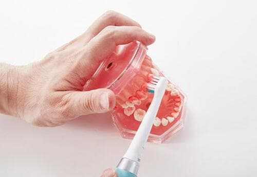 「歯科医推奨」だらけの理由は メーカー不揃いの調査方法にあり イメージ