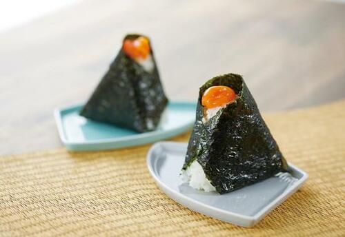 【材料】「ぼんご」の卵黄醤油漬けおにぎりレシピ
