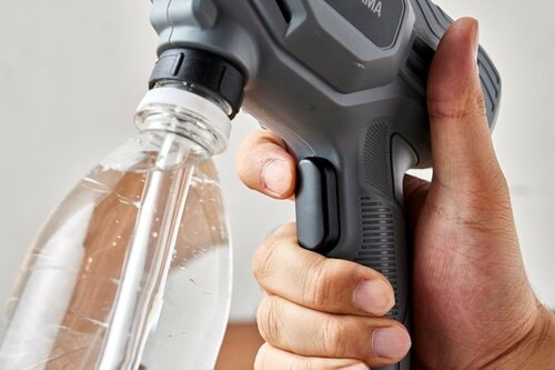 操作性:操作はトリガーだけ ハンディ高圧洗浄機おすすめ イメージ