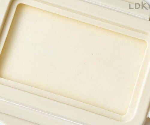 食材が圧迫される……！フタも変色した スリーコインズのキッチン雑貨おすすめ イメージ3