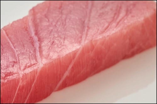 しっかりと立ったカドは新鮮さの証しです！ マグロのお取り寄せおすすめ イメージ