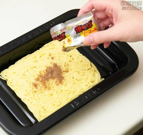 ［ヘルシオトレー］：カンタンに激ウマ焼きそば完成！ オーブンレンジおすすめ イメージ