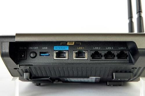 ベストな理由：10GbEポートを搭載！ イメージ