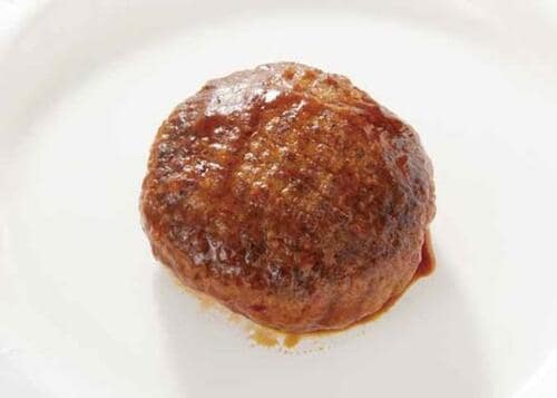 3位特製デミグラスソースの鉄板焼きハンバーグはソースが上品 ファミリーマートの惣菜全試食おすすめ イメージ2