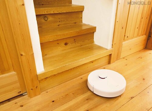 苦手1:階段は登れません 安いロボット掃除機おすすめ イメージ