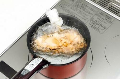 鍋の底には耐熱皿を敷いて 防災グッズおすすめ イメージ