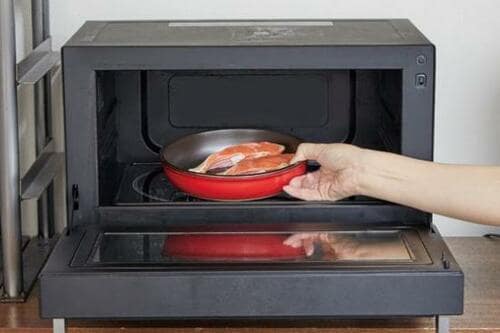 1品料理が簡単にできる！「魔法のレンジプレート 18cm」 イメージ2