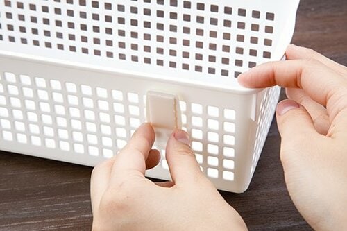 使用頻度の高いものは扉裏の即席ポケットへ！ イメージ2