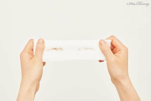 3：紙タオルへの色移りも確認！ アイブロウおすすめ イメージ