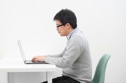 ポイント1：姿勢をちょうどよくキープ イメージ