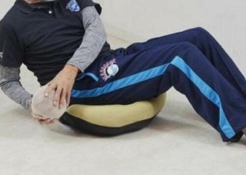 ぽっこりお腹をシェイプ! ミズノ「腹筋プルレ」 イメージ2