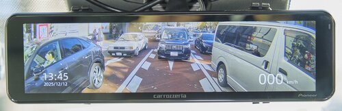 11V型と大きな液晶で視認性はバツグン ミラー型ドライブレコーダーおすすめ イメージ