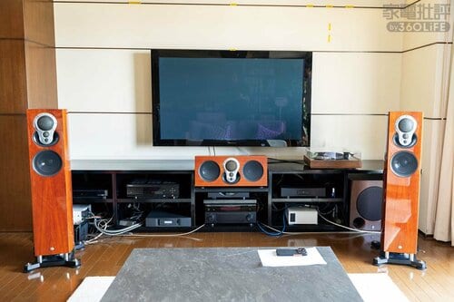 Before：プラズマテレビ往年の名機（パイオニア「KURO（60V型）」）から…… 100インチTV自腹導入記おすすめ イメージ
