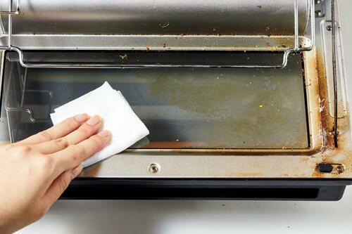 STEP3：セスキシートで全体の油汚れを拭う イメージ