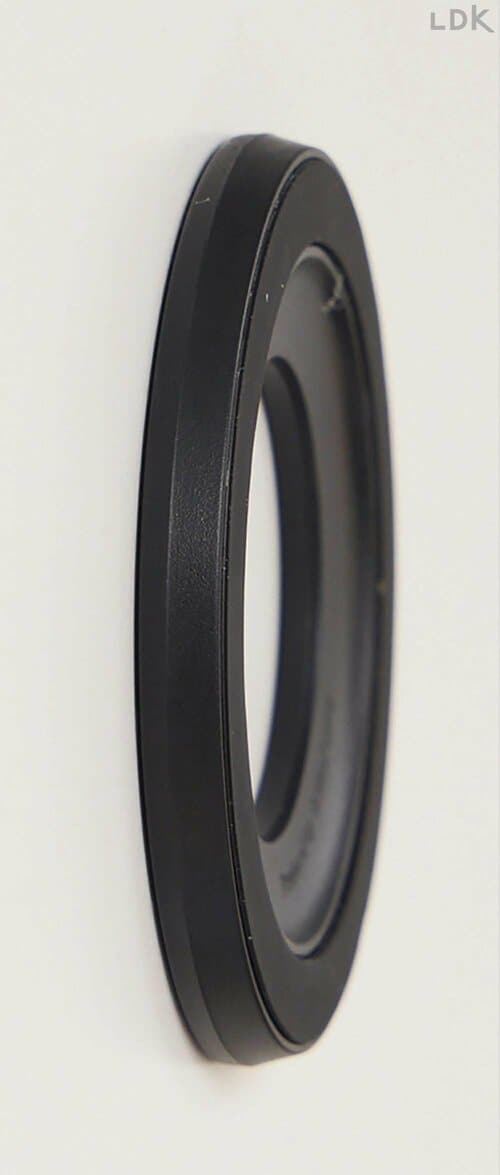 黒は存在感が強い イメージ