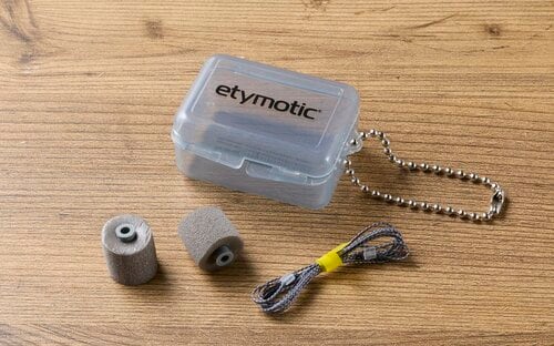 おすすめポイント：奥まで入る設計で絶対に落ちない安心感 ライブ用耳栓おすすめ イメージ