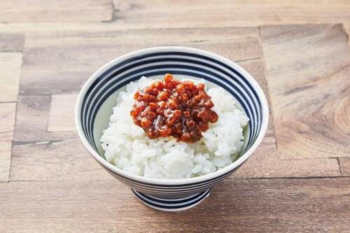 D評価: 鶏の炭火焼きの風味はなし「鶏の炭火焼き風」