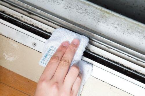 吹きかけるだけで汚れが浮く 洗浄力抜群“ホット重曹の使い方” イメージ3