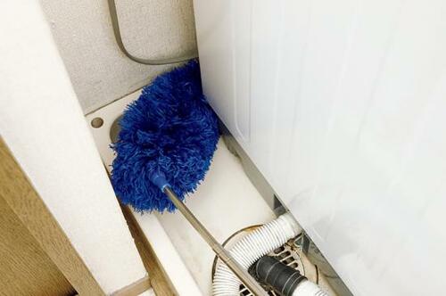 洗濯機下のホコリに ヒラカワ「のびるモップ」 イメージ2
