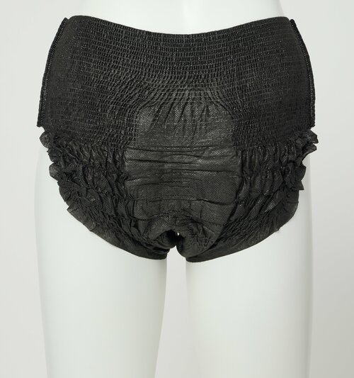 【参考テスト】タイトな服だとシルエットが気になる ナチュラ 吸水ショーツおすすめ イメージ