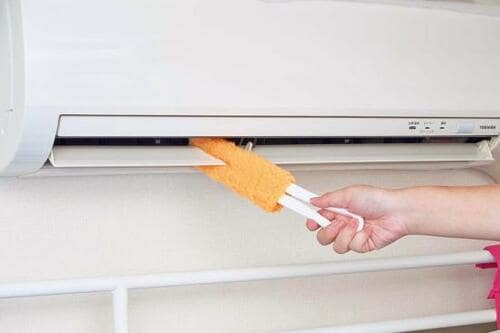 挟んでスライドするだけ azuma「エアコン スキマキーレー」 イメージ2