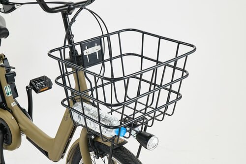 前カゴの底がワイヤータイプなのは残念 電動アシスト自転車おすすめ イメージ