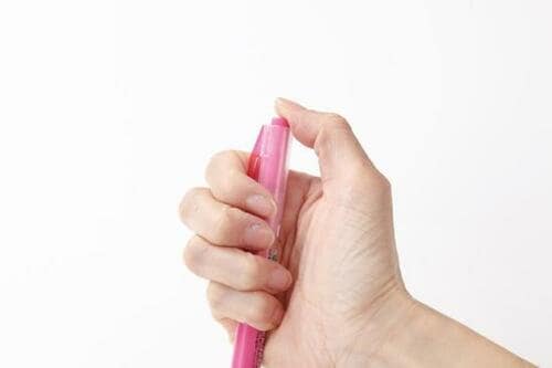 5位: 片手で引けるノック式採用フタをなくす心配もなし! イメージ2