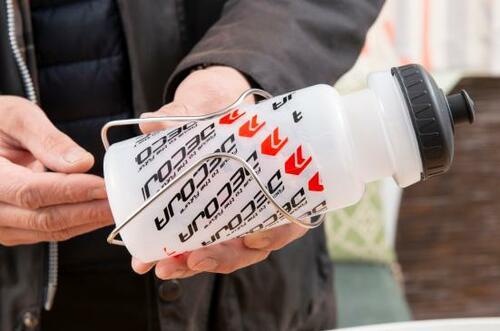 23位:細身でどんな自転車にも合う UNICO「BIKE'N ROLL」 ボトルケージおすすめ イメージ