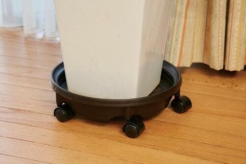 D評価: はめ込み式キャスターなので重いものを置くのは不安 イメージ