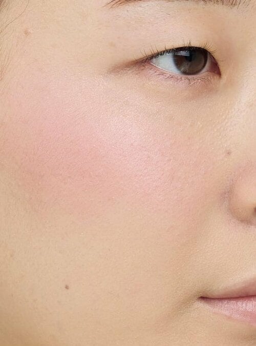 白肌さん チークおすすめ イメージ