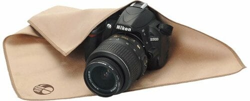 【クリーニングクロス】一人二役くるめば機材の保護にもなるんです イメージ