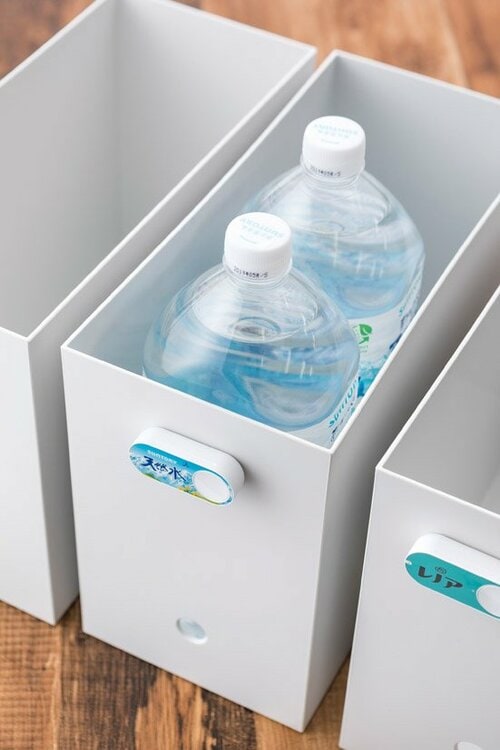 大きなペットボトルは隠してスッキリ イメージ