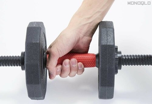 【グリップの握りやすさ】手頃な価格なのにプロべた褒めのグリップ力 可変式ダンベルおすすめ イメージ2