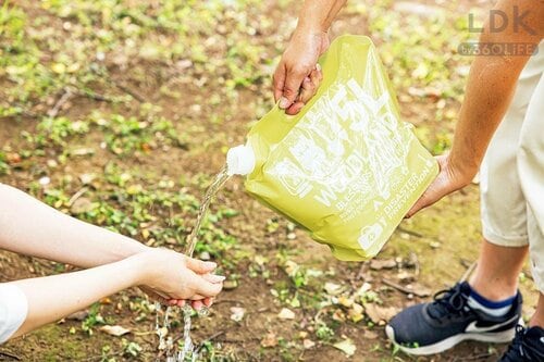 ペットボトル2本半を片手で運べる イメージ2