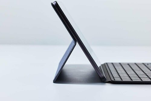 キーボード【合格】:他製品と同じく、窮屈さは否めない Amazon「Fire Max 11」レビューおすすめ イメージ2