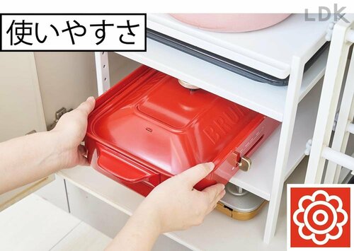 フラットな棚板で脚付きも引っかからない イメージ