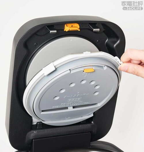 お手入れ:内ブタ 高級炊飯器おすすめ イメージ